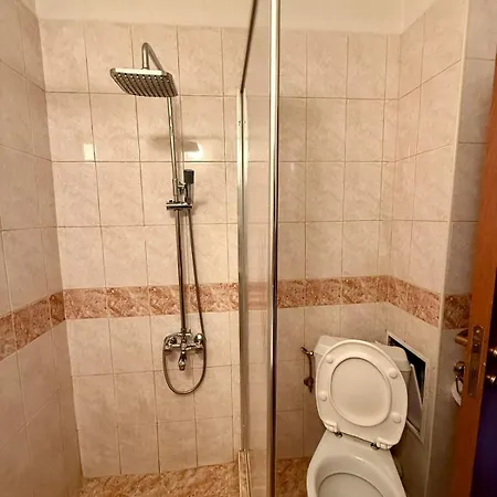Apartman Vlado's Place Home2host